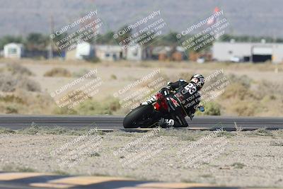 media/Oct-30-2025-Racers Edge (Thu) [[dabbdaf680]]/3-B Group/Session 1 (Turn 5)/